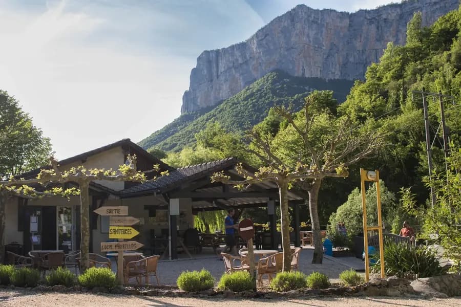 Camping du Vercors — Camping vanlife à Autrans, Auvergne-Rhône-Alpes