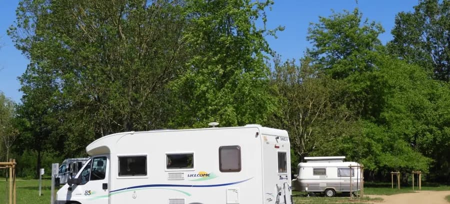 Camping du Lion d'Angers — Camping vanlife à Le Lion-d'Angers, Pays de la Loire