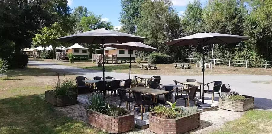 Camping La Fritillaire — Camping vanlife à Chinon, Centre-Val de Loire