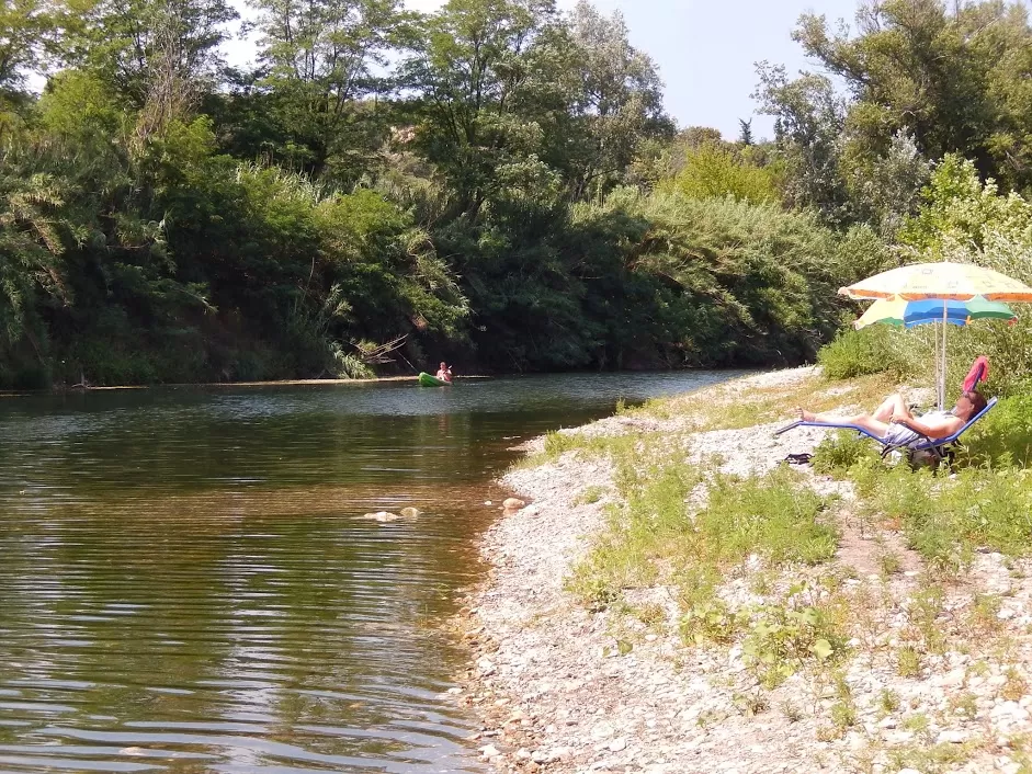 Camping La Plage — Camping vanlife à Saint André de Roquepertuis, Occitanie