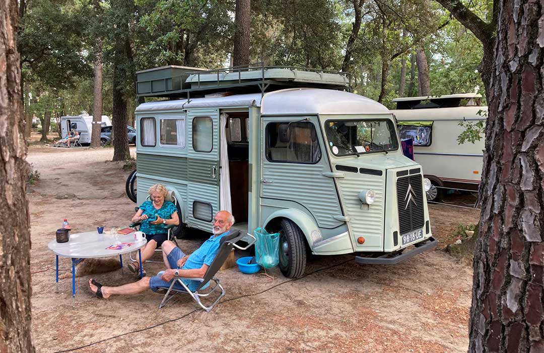 Camping La Simioune — Camping vanlife à Bollène, Provence-Alpes-Côte d'Azur